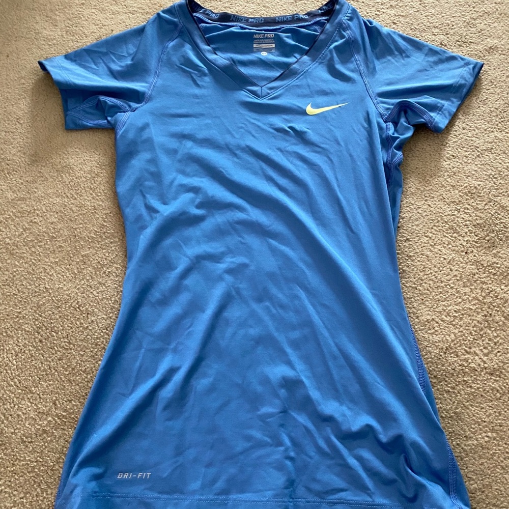 Nike dry fit tshirt